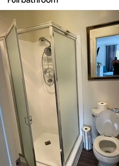 Master Room Bathroom