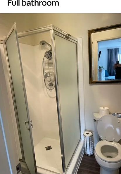 Master Room Bathroom