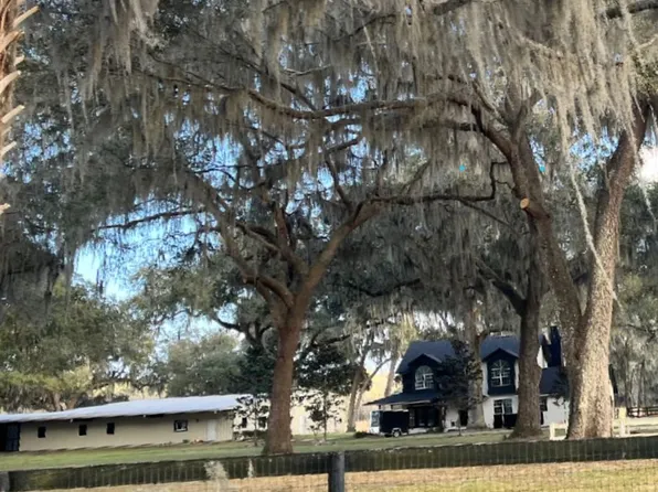 18585 NW 43rd Court Rd APT 1, Citra, FL 32113