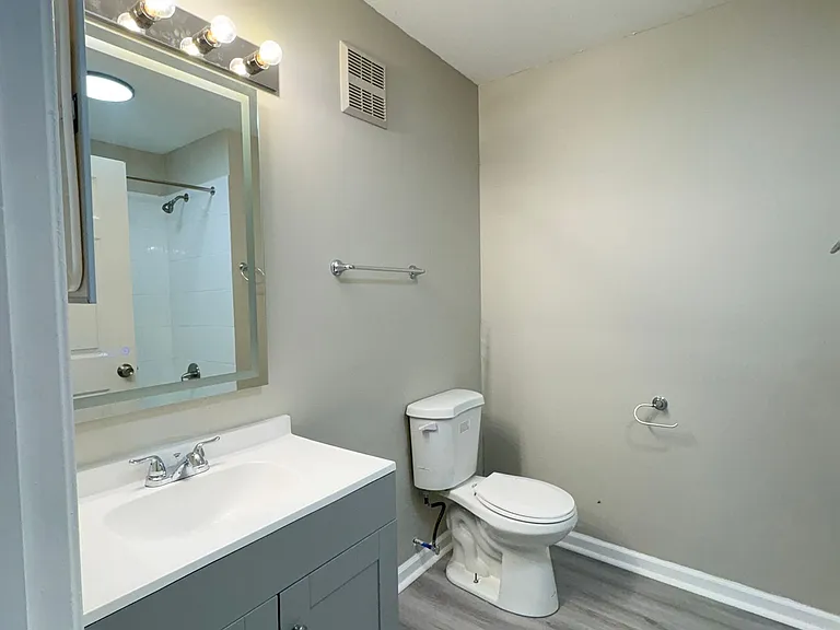 7930 E Kingsmead Dr #E — Photo 9