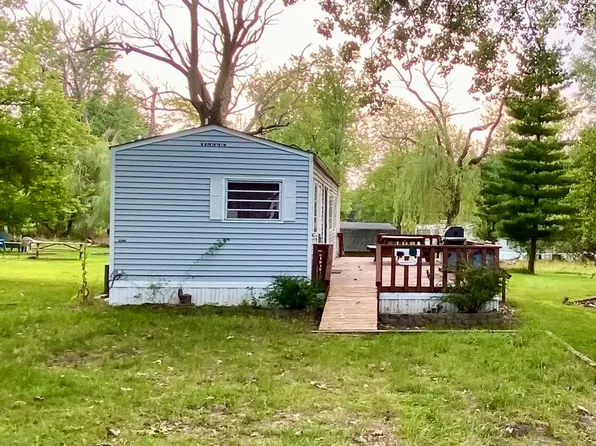 5/10 Woodhaven Dr E, Sublette, IL 61367