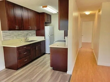 2 bed, 717 sqft, $2,900 — Photo 2