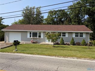 1410 Karnes Ave, Defiance, OH 43512