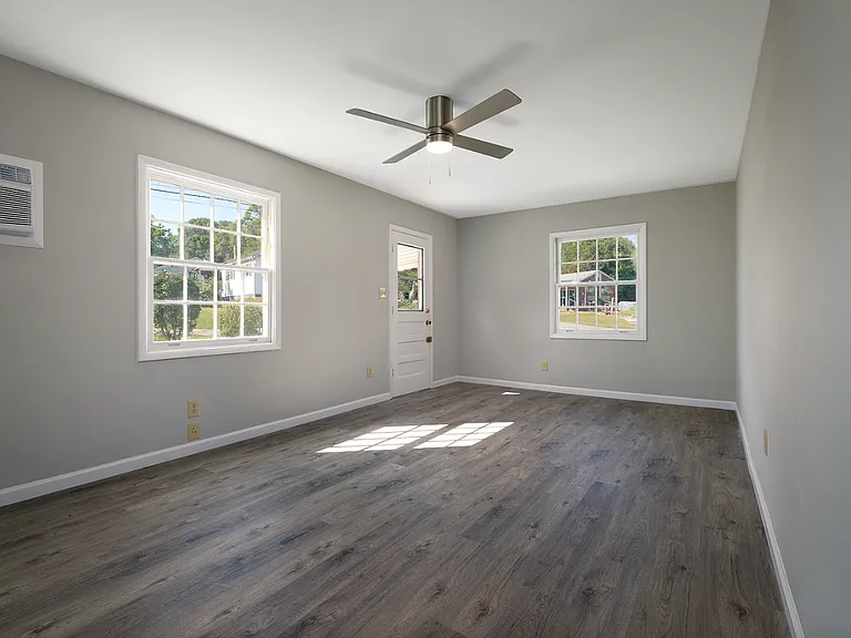 100 Truman St — Photo 10