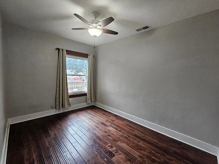 4288 N Hooker St #1 — Photo 10