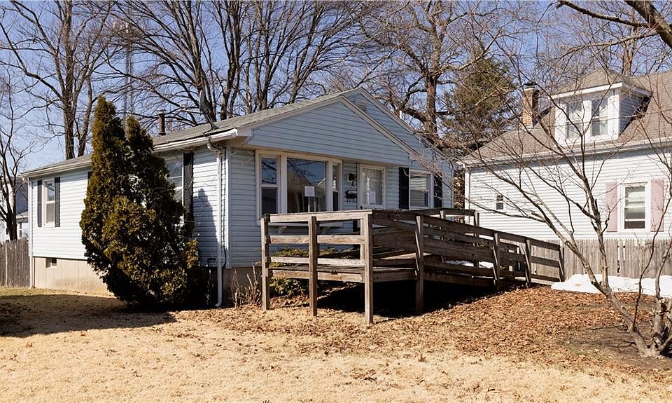 1st image of 71 Birchland Ave