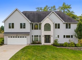 190 Boston Rd, Hinckley, OH 44233