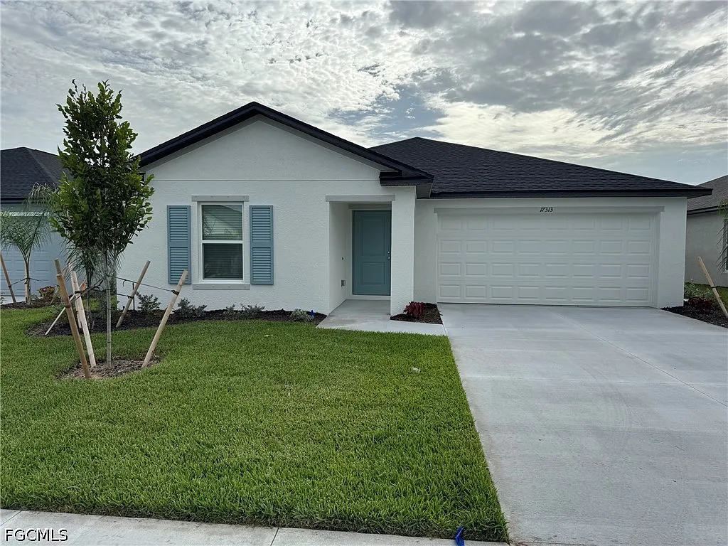 3 bed, 2.0 bath, 1487 sqft, $1,999 — Photo 1