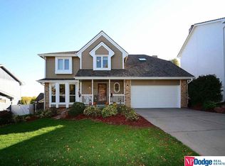 4833 S 165th St, Omaha, NE 68135