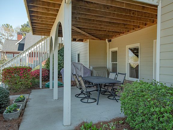 covered back patio