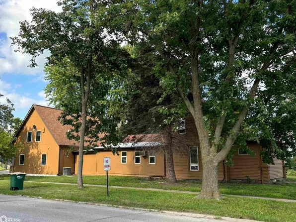 201 E Briggs Ave, Fairfield, IA 52556