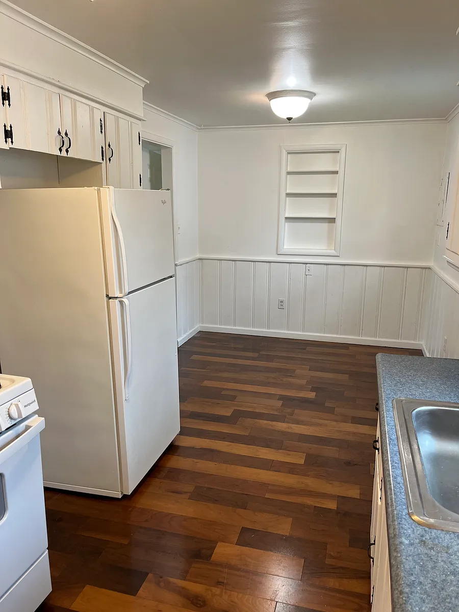 Building Photo - 315 Franklin Ave #2