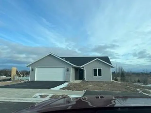 956 S Fulton Ave #19, Sturgeon Bay, WI 54235