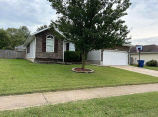 430 N Tara Dr, Republic, MO 65738