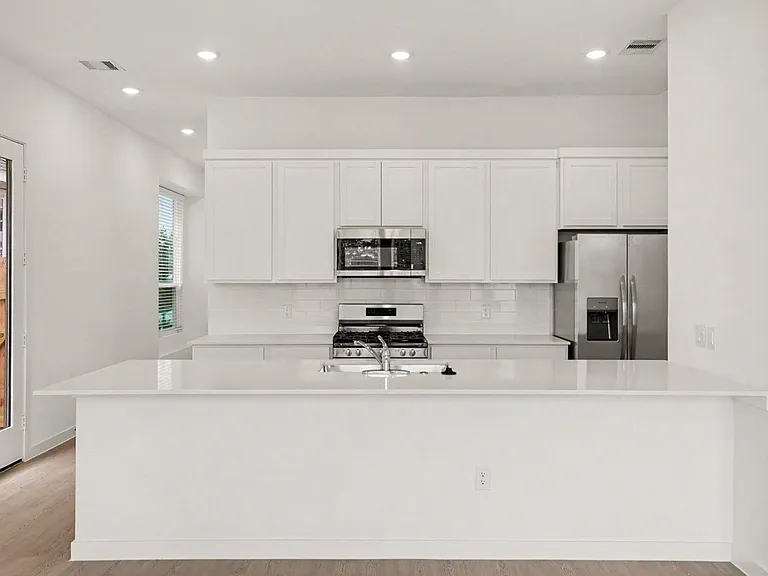 12610 Blue Catfish Ln — Photo 10