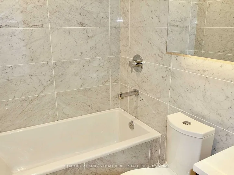 85 McMahon Dr #3701 — Photo 21