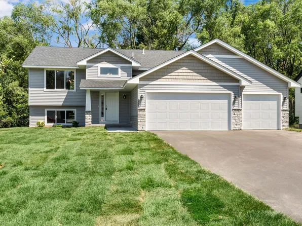7930 Lambert Ave NE, Albertville, MN 55301