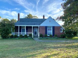 486 Oak Ln, Halifax, VA 24558