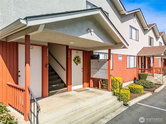 2nd image of 14132 37th Avenue S