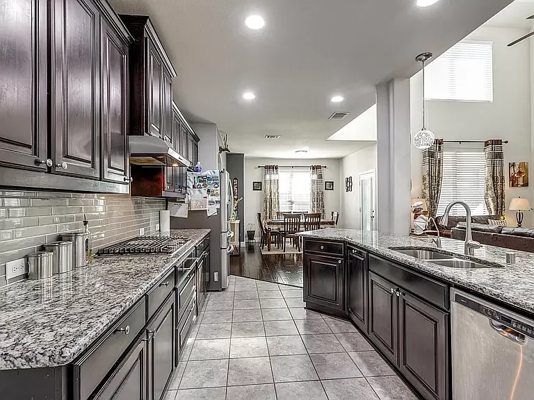 8609 McCutchins Dr — Photo 6