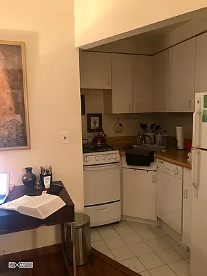 Rented by Citi Habitats | media 16