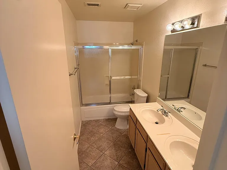 4556 E Charleston Ave — Photo 25