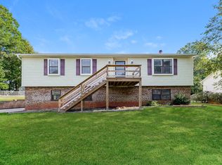 5731 Styers Ferry Rd, Clemmons, NC 27012