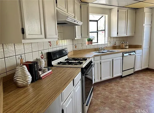 5034 Templeton St #A-EL Photo 1