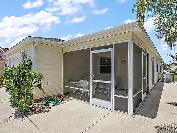 3rd image of 1823 Orange Ct