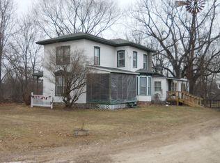 11942 Slawson Lake Rd, Greenville, MI 48838