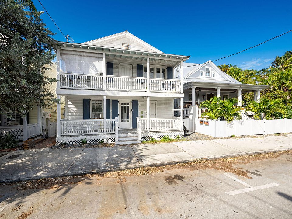 1st image of 1115 Fleming St