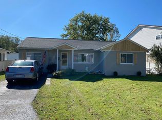 2530 Mountain View Dr, Saint Albans, WV 25177