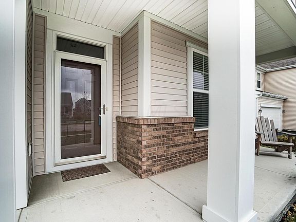5th image of 2186 Derby Dr
