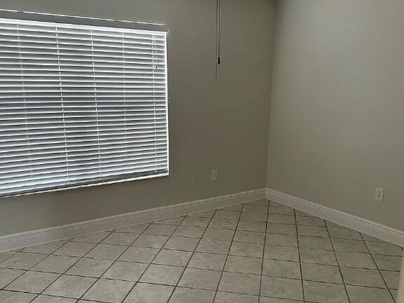 3rd image of 4424 SW 8th Pl #14