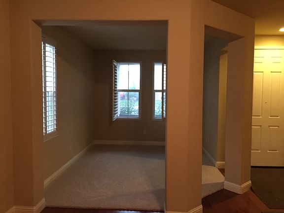 5th image of 7227 Desertas Ct