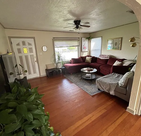 1717 Iverson Ave — Photo 11