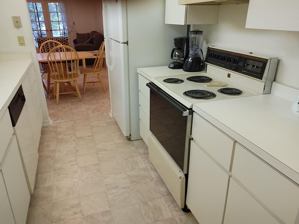 1st image of 65 E Hartford St APT 5A