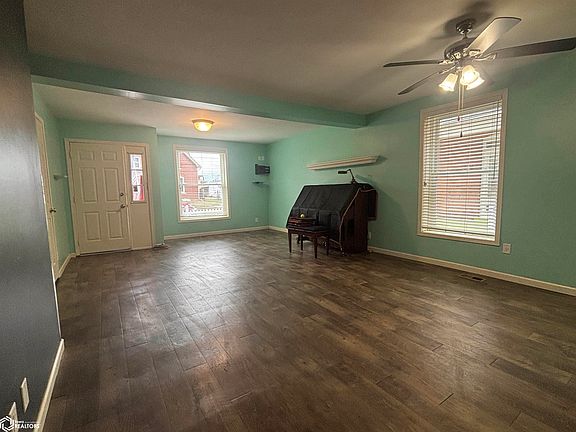 4th image of 1117 Avenue D