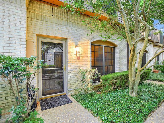 3rd image of 7801 Shoal Creek Blvd APT 116