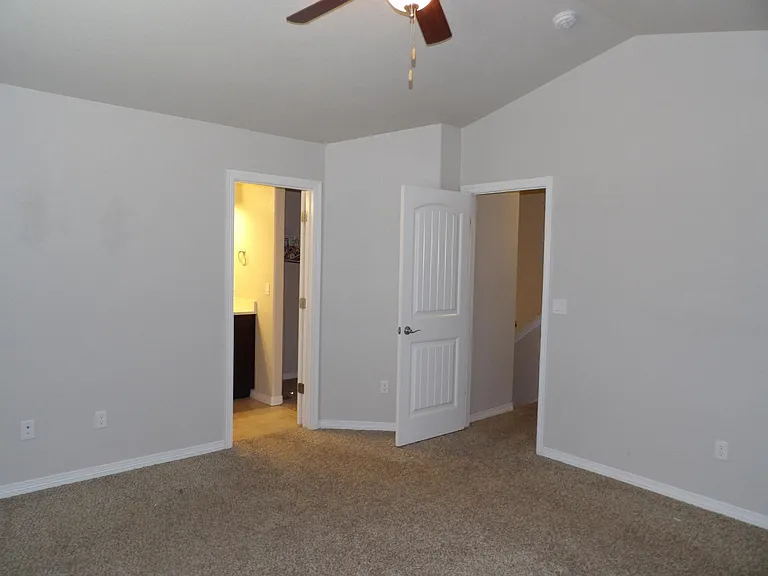 13534 Park Gate Dr — Photo 11