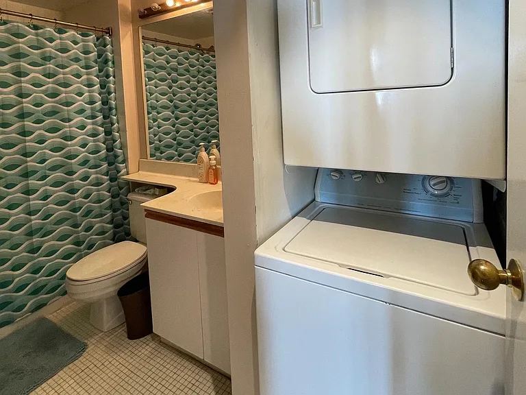 1601 Spring Garden St #510 — Photo 5