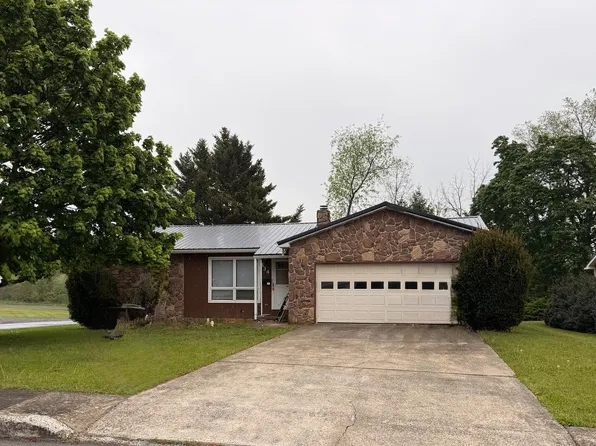 534 N 5th St, Mc Connellsburg, PA 17233
