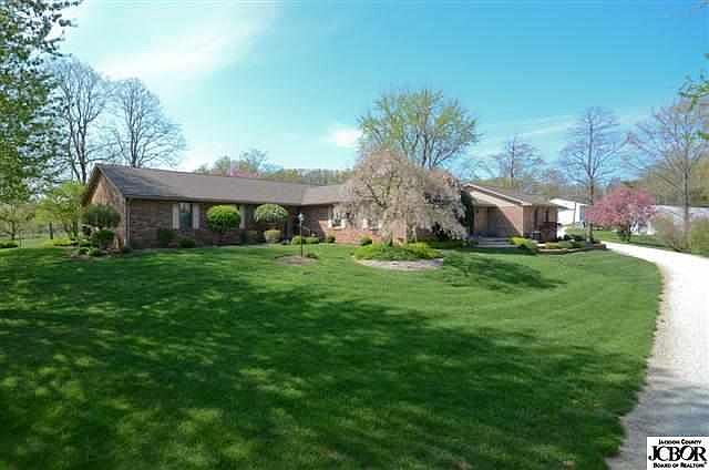 1st image of 498 N County Road 250e