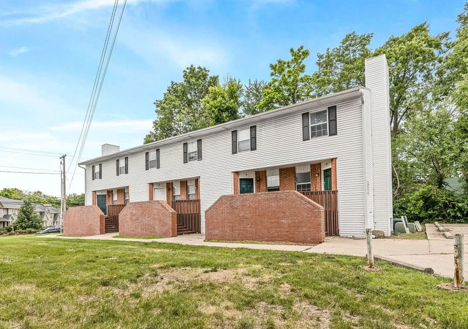 3 Bed 2 bath Townhome — Photo 1