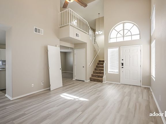 4th image of 5240 Silverheart Ave