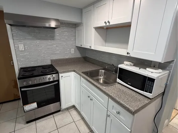 (undisclosed Address), Brentwood, NY 11717