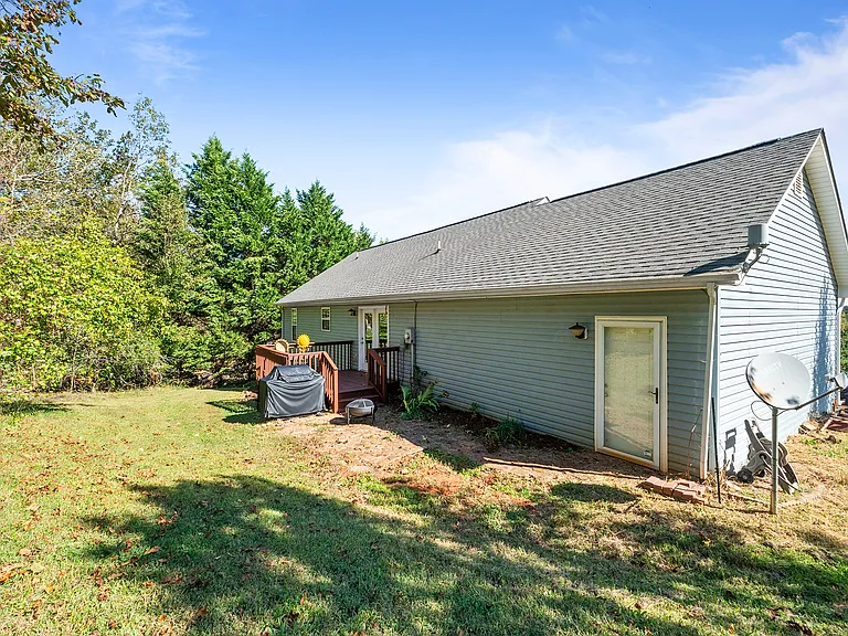 Hopewell Rd — Photo 24