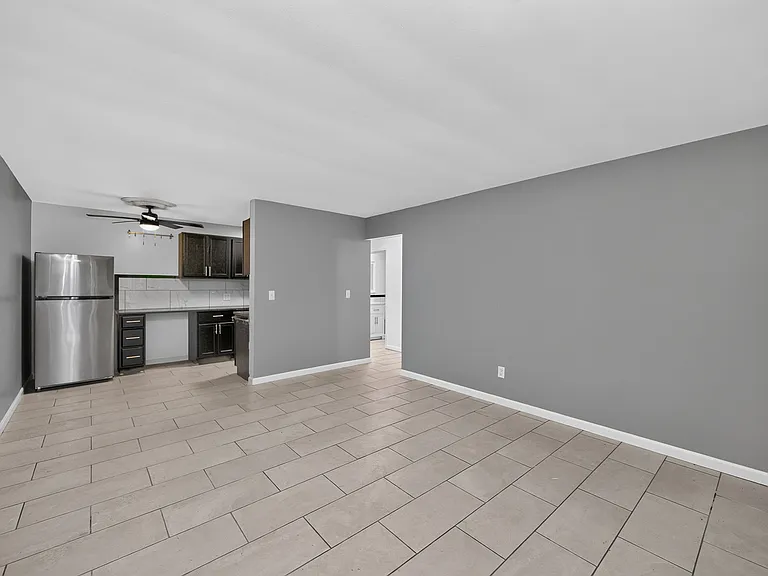 Washington House — Photo 6