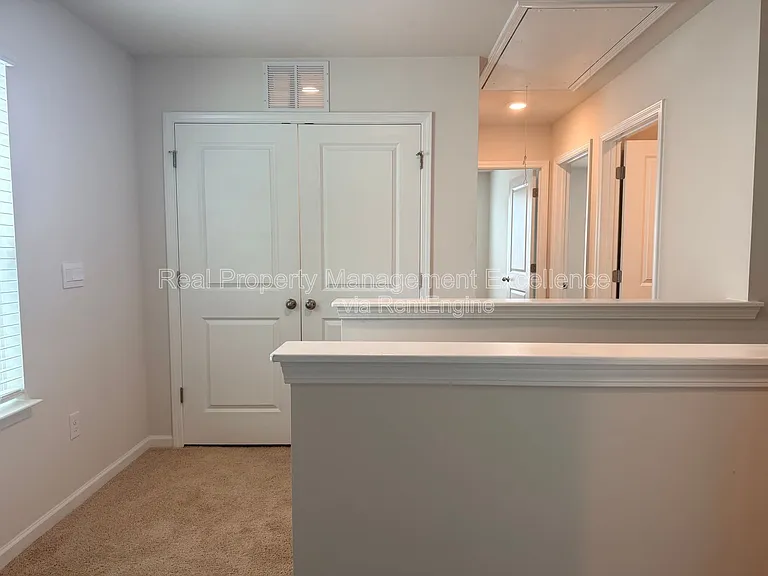 58 Sweet Meadow Rd — Photo 23