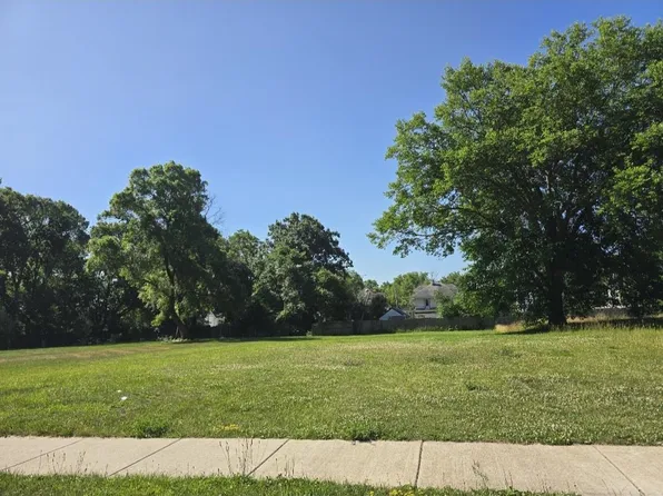 1128 Blaisdell St, Rockford, IL 61101
